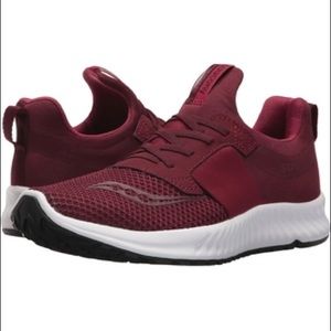 Saucony stretch-&-go sneakers!!